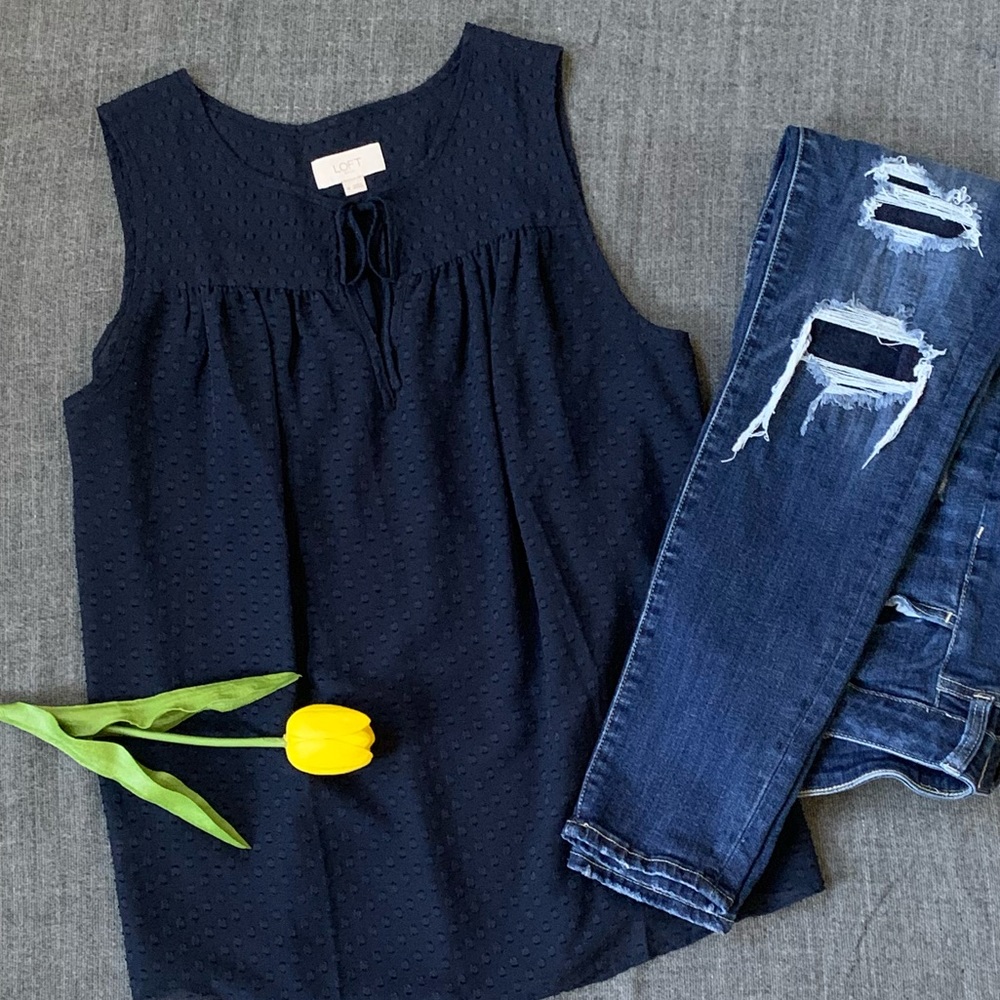 LOFT Outlet Navy Sleeveless Blouse 💛